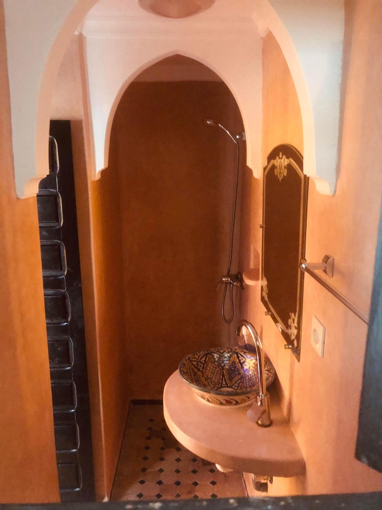 Quarya Assiyahia - Riad Camilia- Maison Entiere Avec Piscine Marrakesh Eksteriør bilde