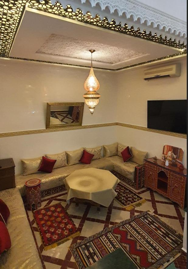 Quarya Assiyahia - Riad Camilia- Maison Entiere Avec Piscine Marrakesh Eksteriør bilde
