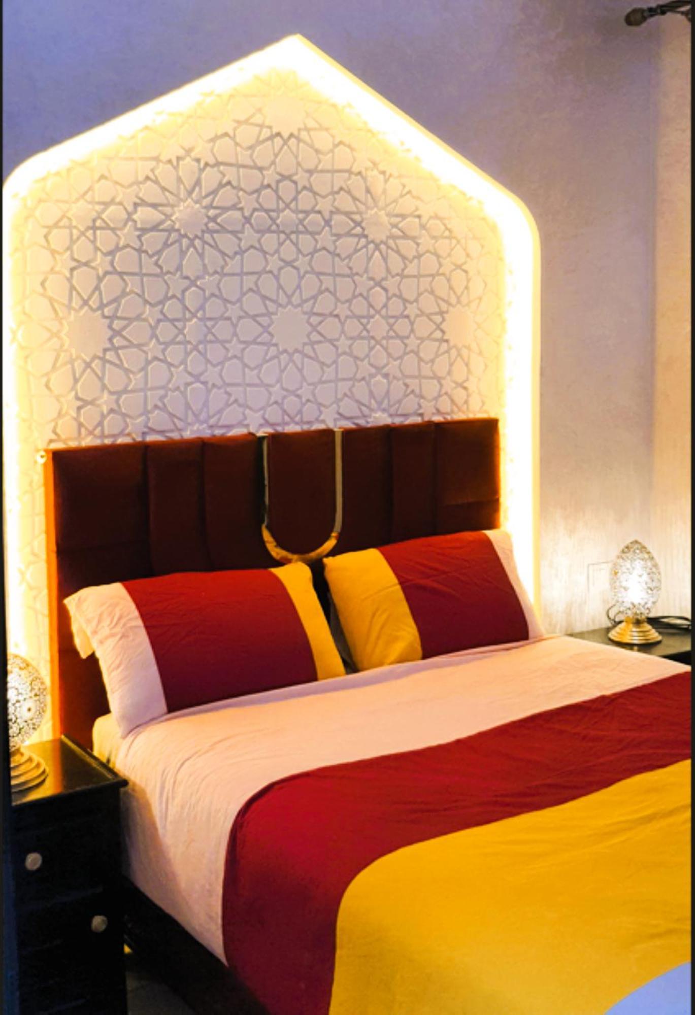 Quarya Assiyahia - Riad Camilia- Maison Entiere Avec Piscine Marrakesh Eksteriør bilde
